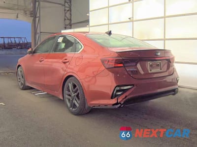 Trzecie zdjęcie samochodu z tyłu: 2019 KIA FORTE EX RED VIN:3KPF54AD6KE069631 - miniatura