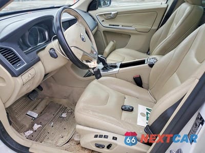 Zdjęcie 7 z 13 samochodu: 2016 VOLVO XC60 T5 PREMIER VIN:YV440MDK4G2792542 - miniatura