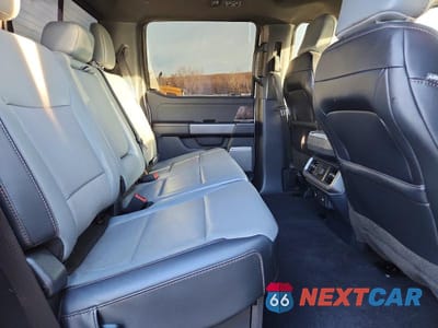 Zdjęcie 10 z 13 samochodu: 2023 FORD F150 LIGHTNING PRO VIN:1FTVW1EL6PWG20565 - miniatura