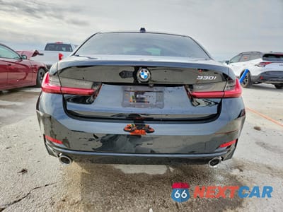 Zdjęcie 6 z 14 samochodu: 2024 BMW Motorrad 330I VIN:3MW69FF0XR8E82115 - miniatura