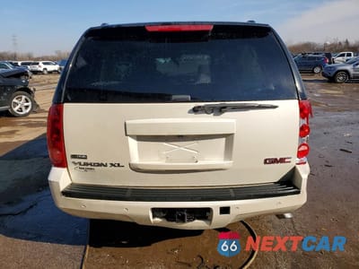 Zdjęcie 6 z 12 samochodu: 2008 GMC YUKON XL K1500 VIN:1GKFK16358R214604 - miniatura