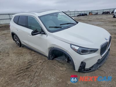 Czwarte zdjęcie samochodu z boku: 2023 BMW X1 XDRIVE28I VIN:WBX73EF02P5W47011 - miniatura