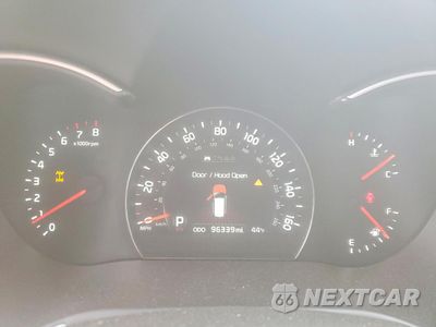 Zdjęcie 9 z 13 samochodu: 2014 KIA SORENTO SX VIN:5XYKWDA78EG495740 - miniatura