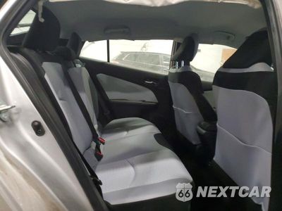 Zdjęcie 10 z 12 samochodu: 2018 TOYOTA PRIUS TWO VIN:JTDKBRFU3J3602408 - miniatura