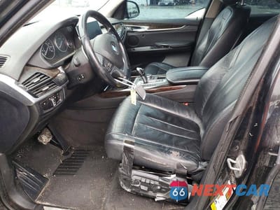 Zdjęcie 7 z 13 samochodu: 2015 BMW X5 XDRIVE35I VIN:5UXKR0C53F0K54671 - miniatura