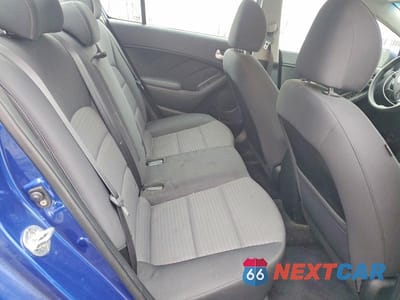 Zdjęcie 10 z 12 samochodu: 2017 KIA FORTE LX VIN:3KPFL4A7XHE107449 - miniatura