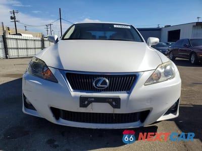 Piąte zdjęcie samochodu w środku: 2013 LEXUS IS VIN:JTHBF5C25D5185610 - miniatura