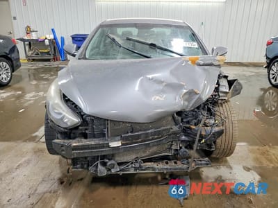 Piąte zdjęcie samochodu w środku: 2014 HYUNDAI ELANTRA LIMITED VIN:5NPDH4AE6EH525246 - miniatura