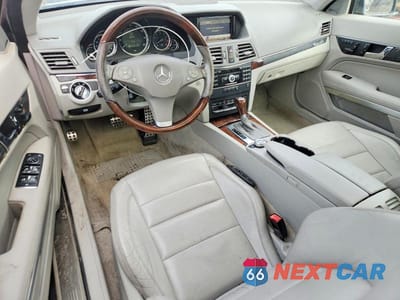 Zdjęcie 8 z 11 samochodu: 2011 MERCEDES-BENZ E 350 VIN:WDDKJ5GBXBF077488 - miniatura