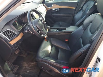 Zdjęcie 7 z 12 samochodu: 2021 VOLVO XC90 T6 MOMENTUM VIN:YV4A221K0M1764499 - miniatura