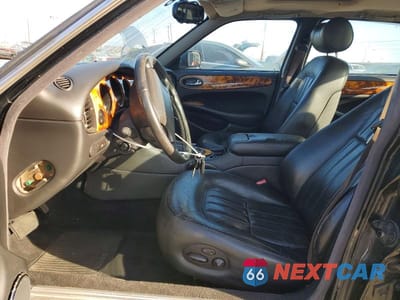 Zdjęcie 7 z 11 samochodu: 1999 JAGUAR XJ8 VIN:SAJHD1040XC869269 - miniatura