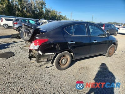 Trzecie zdjęcie samochodu z tyłu: 2016 NISSAN VERSA 1.6 SV VIN:3N1CN7AP8GL861221 - miniatura