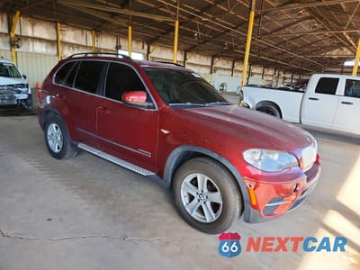 Czwarte zdjęcie samochodu z boku: 2013 BMW X5 XDRIVE35D VIN:5UXZW0C58D0B95253 - miniatura