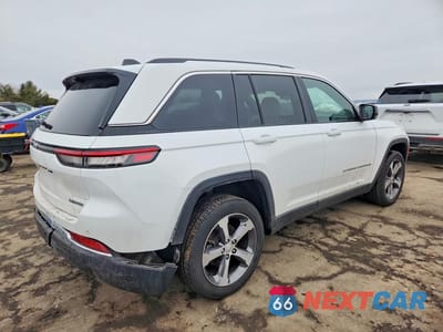 Trzecie zdjęcie samochodu z tyłu: 2023 JEEP GRAND CHEROKEE LIMITED VIN:1C4RJHBG0PC529552 - miniatura