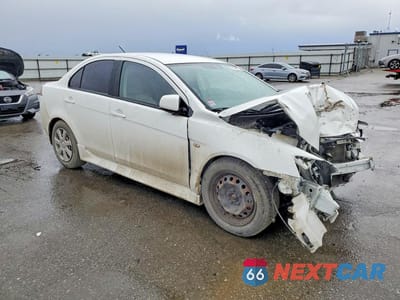 Czwarte zdjęcie samochodu z boku: 2014 MITSUBISHI LANCER ES/ES SPORT VIN:JA32U2FU5EU023582 - miniatura