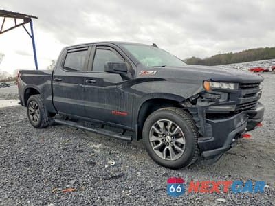 Czwarte zdjęcie samochodu z boku: 2020 CHEVROLET SILVERADO K1500 RST VIN:3GCUYEED0LG451996 - miniatura