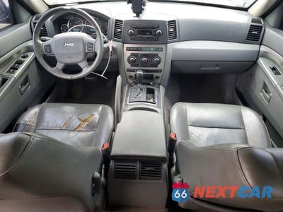 Zdjęcie 8 z 13 samochodu: 2007 JEEP GRAND CHEROKEE LAREDO VIN:1J8GS48K07C595102 - miniatura