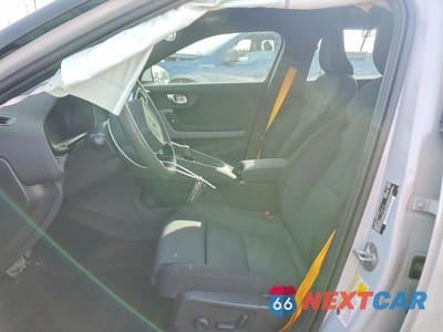 Zdjęcie 7 z 11 samochodu: 2024 POLESTAR 2 VIN:YSMFG3KA6RL231465 - miniatura