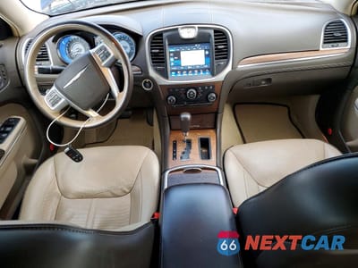 Zdjęcie 8 z 12 samochodu: 2013 CHRYSLER 300C LUXURY VIN:2C3CCASTXDH538311 - miniatura