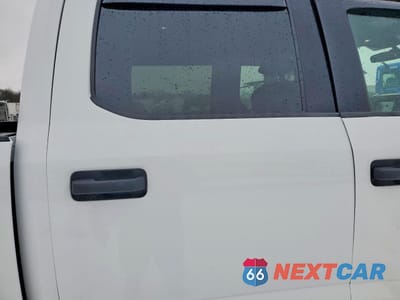 Zdjęcie 11 z 14 samochodu: 2022 FORD F350 SUPER DUTY VIN:1FT8W3B6XNEE53377 - miniatura