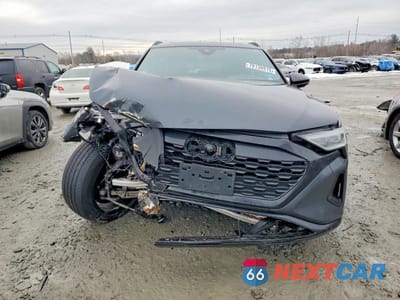 Piąte zdjęcie samochodu w środku: 2024 AUDI Q8 E-TRON PREMIUM PLUS VIN:WA15AAGE9RB063054 - miniatura