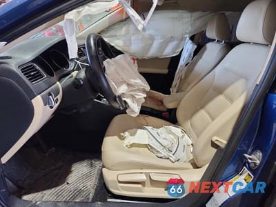 Zdjęcie 7 z 11 samochodu: 2017 VOLKSWAGEN JETTA SE VIN:3VWDB7AJ8HM303688 - miniatura