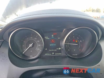 Zdjęcie 9 z 13 samochodu: 2020 JAGUAR E-PACE VIN:SADFK2FXXL1Z83485 - miniatura