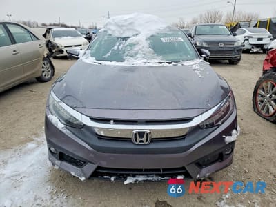 Piąte zdjęcie samochodu w środku: 2016 HONDA CIVIC TOURING VIN:19XFC1F93GE041561 - miniatura