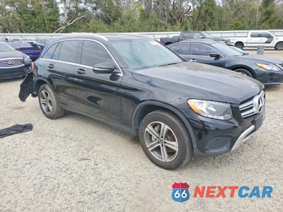 Czwarte zdjęcie samochodu z boku: 2019 MERCEDES BENZ GLC 300 4MATIC VIN:WDC0G4KB6KV158697 - miniatura
