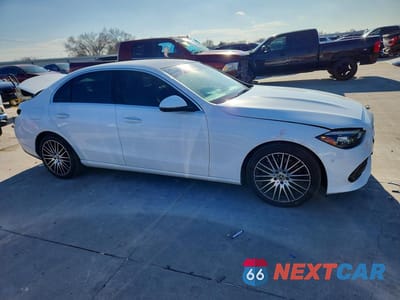 Czwarte zdjęcie samochodu z boku: 2024 MERCEDES-BENZ C 300 VIN:W1KAF4GB4RR219320 - miniatura