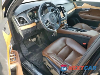 Zdjęcie 8 z 13 samochodu: 2022 VOLVO XC90 T6 MOMENTUM VIN:YV4A22PK1N1809281 - miniatura