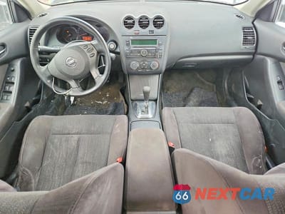 Zdjęcie 8 z 13 samochodu: 2011 NISSAN ALTIMA BASE VIN:1N4AL2AP1BN508573 - miniatura