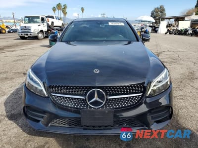 Piąte zdjęcie samochodu w środku: 2019 MERCEDES-BENZ C 300 VIN:55SWF8DB0KU305830 - miniatura