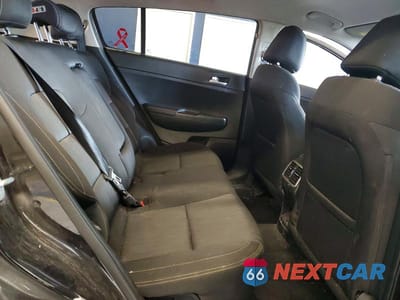 Zdjęcie 11 z 12 samochodu: 2017 KIA SPORTAGE LX VIN:KNDPMCAC1H7254283 - miniatura