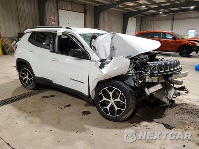 Czwarte zdjęcie samochodu z boku: 2024 JEEP COMPASS LATITUDE VIN:3C4NJDBN3RT598863 - miniatura