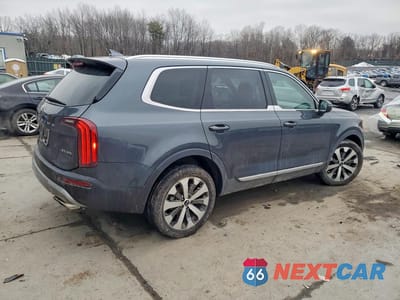 Trzecie zdjęcie samochodu z tyłu: 2021 KIA TELLURIDE EX VIN:5XYP3DHC0MG118397 - miniatura