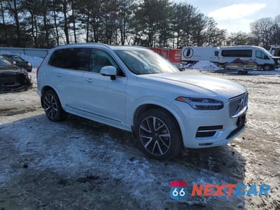 Czwarte zdjęcie samochodu z boku: 2023 VOLVO XC90 PLUS VIN:YV4062PN1P1937064 - miniatura