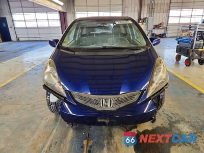 Piąte zdjęcie samochodu w środku: 2013 HONDA FIT VIN:JHMGE8H31DC014229 - miniatura