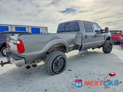 Trzecie zdjęcie samochodu z tyłu: 2011 FORD F350 SUPER DUTY VIN:1FT8W3BT0BEC51343 - miniatura