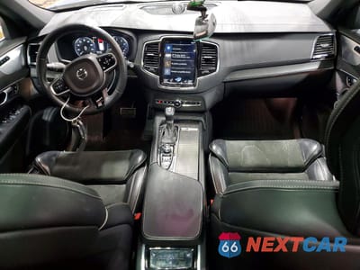 Zdjęcie 8 z 15 samochodu: 2019 VOLVO XC90 T6 R-DESIGN VIN:YV4A22PM9K1443941 - miniatura