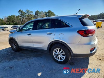 Drugie zdjęcie samochodu z przodu: 2019 KIA SORENTO LX VIN:5XYPG4A59KG558244 - miniatura