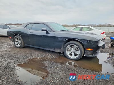 Czwarte zdjęcie samochodu z boku: 2019 DODGE CHALLENGER SXT VIN:2C3CDZAG0KH712013 - miniatura