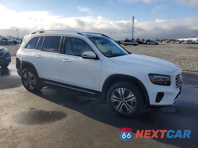 Czwarte zdjęcie samochodu z boku: 2024 MERCEDES-BENZ GLB 250 4MATIC VIN:W1N4M4HB8RW343838 - miniatura