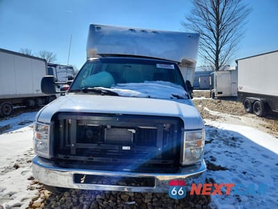 Piąte zdjęcie samochodu w środku: 2022 FORD ECONOLINE E350 SUPER DUTY CUTAWAY VAN VIN:1FDWE3FK6NDC06747 - miniatura