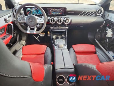 Zdjęcie 8 z 12 samochodu: 2021 MERCEDES-BENZ CLA AMG 35 4MATIC VIN:W1K5J5BB0MN180691 - miniatura