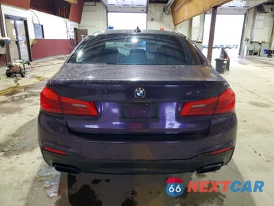 Zdjęcie 6 z 12 samochodu: 2018 BMW M550XI VIN:WBAJB9C5XJG464283 - miniatura