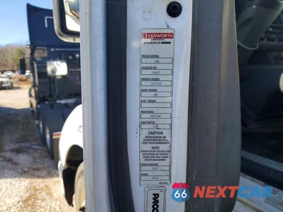 Zdjęcie 10 z 10 samochodu: 2016 KENWORTH T680 SEMI TRUCK VIN:1XKYA48X5GJ496673 - miniatura