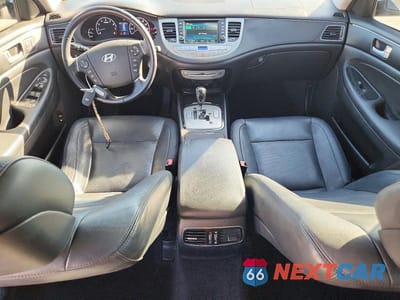 Zdjęcie 8 z 12 samochodu: 2012 HYUNDAI GENESIS 3.8L VIN:KMHGC4DD1CU191057 - miniatura
