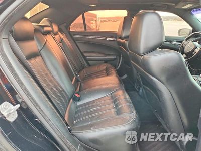 Zdjęcie 10 z 12 samochodu: 2018 CHRYSLER 300 S VIN:2C3CCABG9JH201661 - miniatura