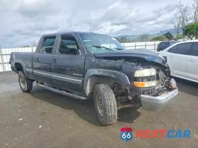 Czwarte zdjęcie samochodu z boku: 2002 CHEVROLET SILVERADO K2500 HEAVY DUTY VIN:1GCHK23G32F197733 - miniatura